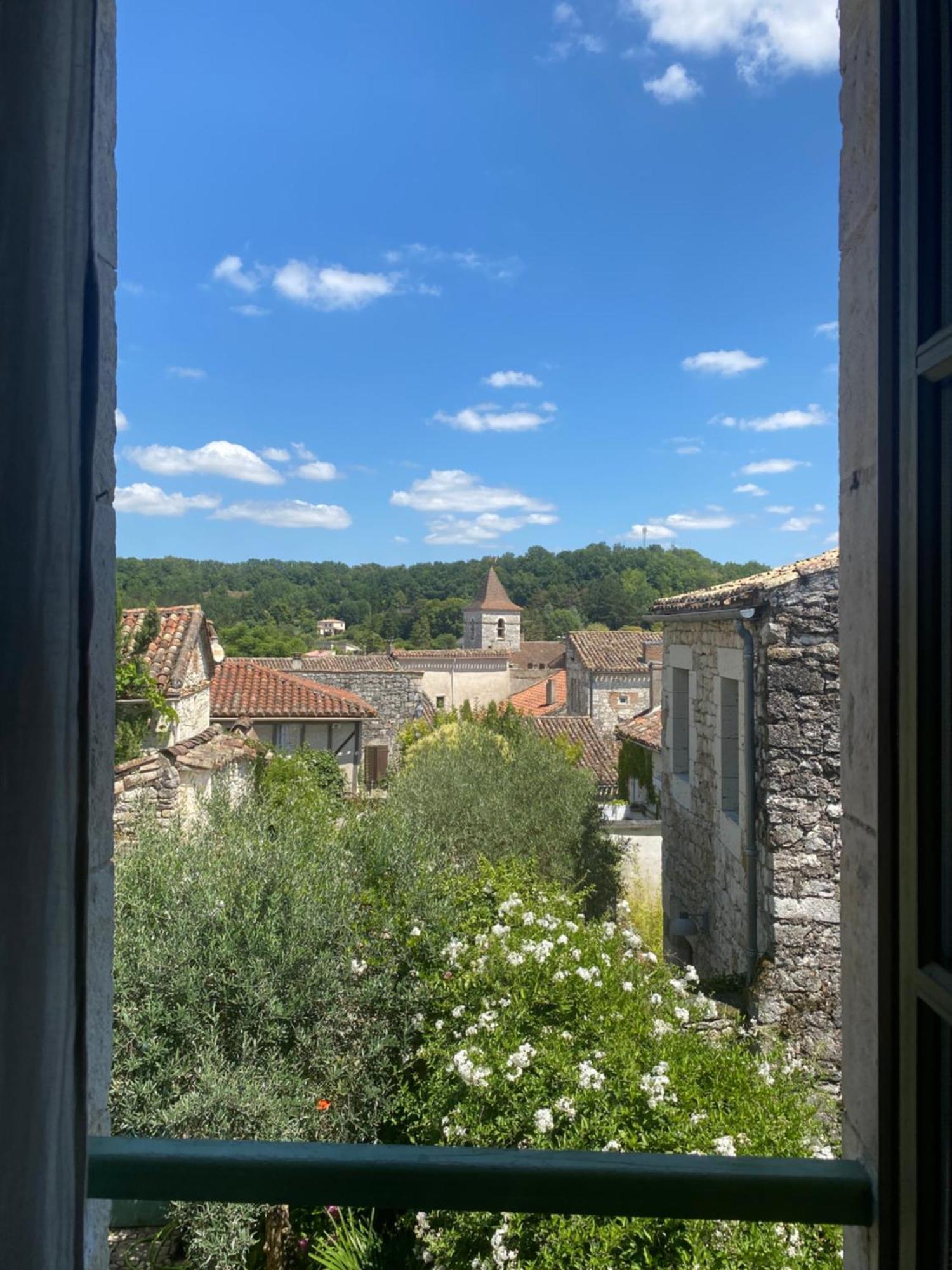 Bed and Breakfast Le Coucou Montcuq Esterno foto